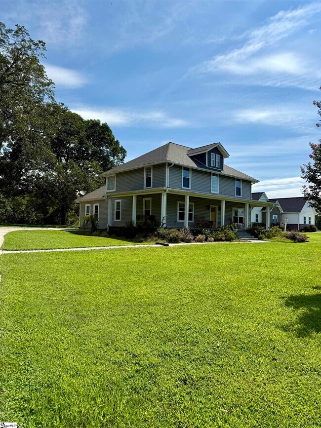 Foto del edificio - 909 Anderson Ridge Rd