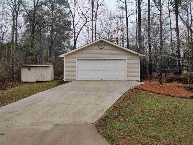 Building Photo - 120 Crimson Ridge