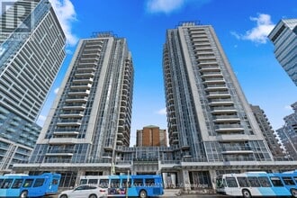 Building Photo - 5793 Yonge St