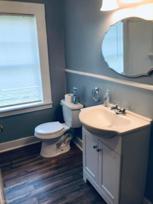 Building Photo - 2 br, 1 bath House - 601 Moselle-Seminary ...