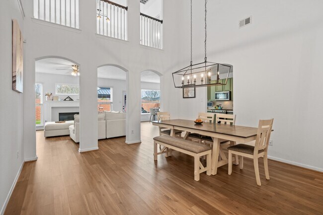 Foto del edificio - 18210 Juniper Creek Ln