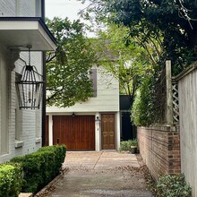 Building Photo - 2015 South Blvd