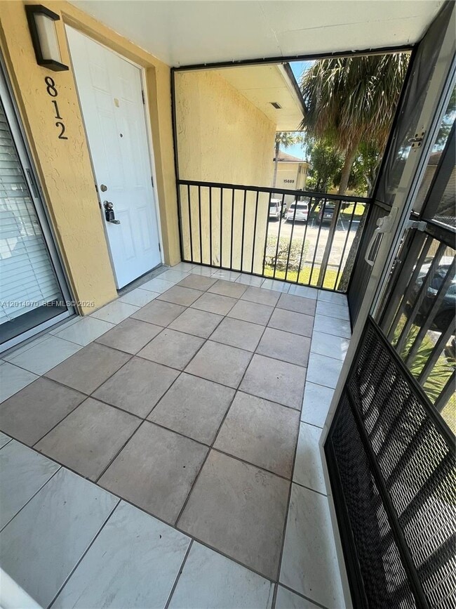 Building Photo - 15609 SW 73rd Cir Terrace
