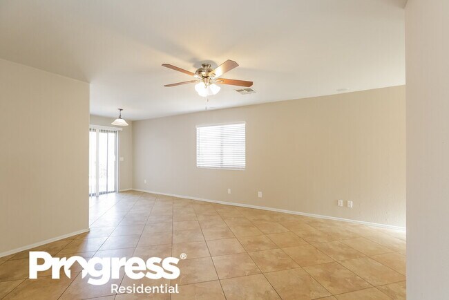 Foto del edificio - 6242 W Pueblo Ave