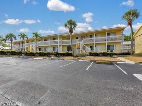 Building Photo - 4617 Bayshore Dr