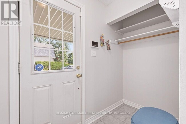 Building Photo - 295 Beechgrove Ave