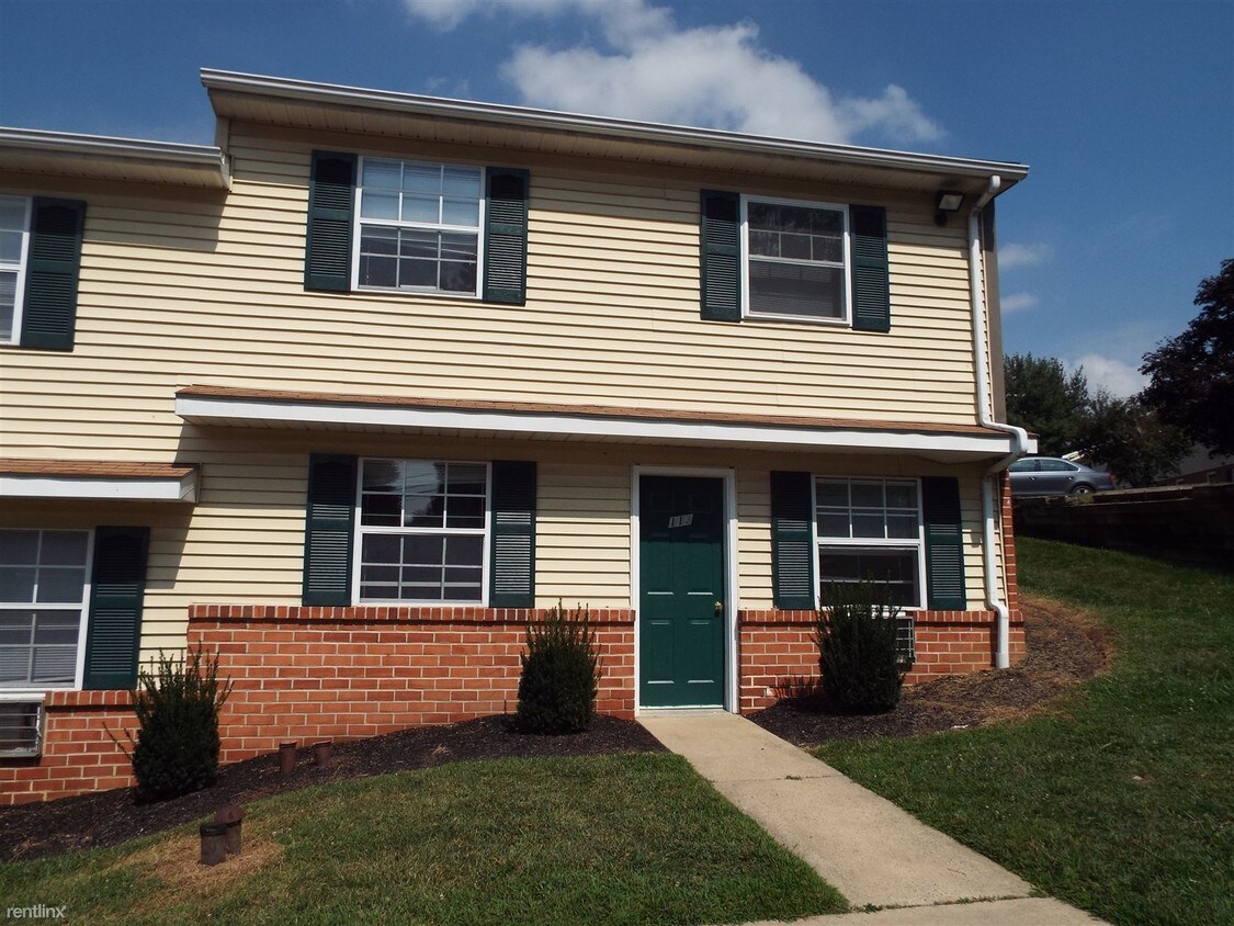 955 Campus Rd Unit Apt 113, Elizabethtown, PA 17022 Room for Rent in