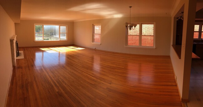Foto del edificio - 700 E Northwest Hwy