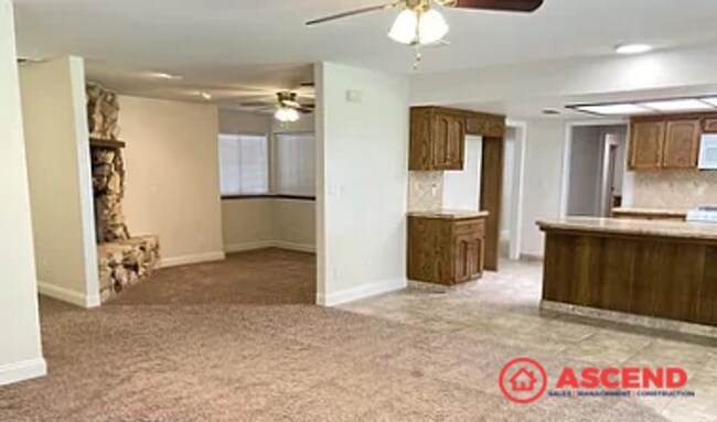 Foto del edificio - Gorgeous Home Off Rosedale Hwy and Renfro!