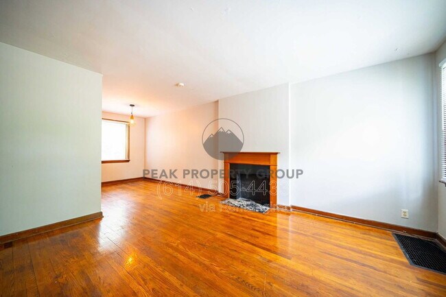 Foto del edificio - 213 E Hudson St