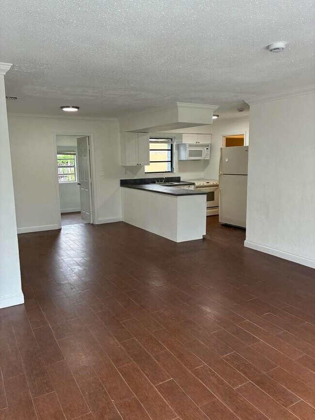 Foto del edificio - 1741 NW 27th Ave