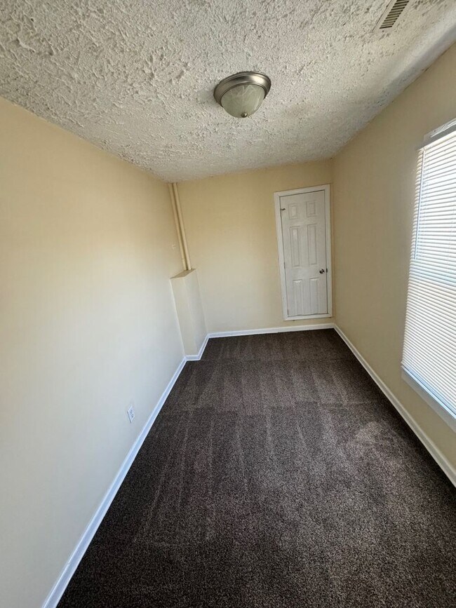 Foto del edificio - 1119-1121 Crosby St