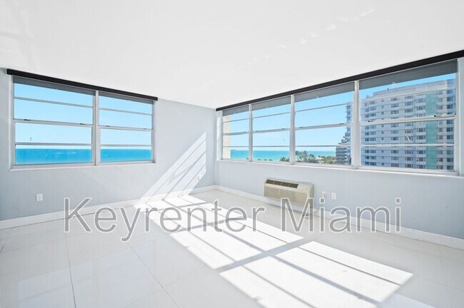 Building Photo - 5313 Collins Ave
