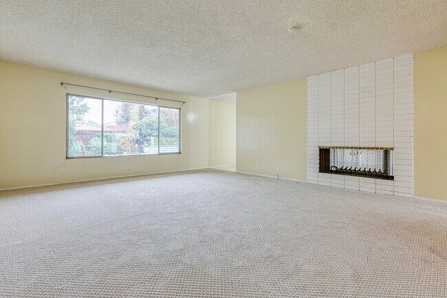 Building Photo - 6711 S Halm Ave