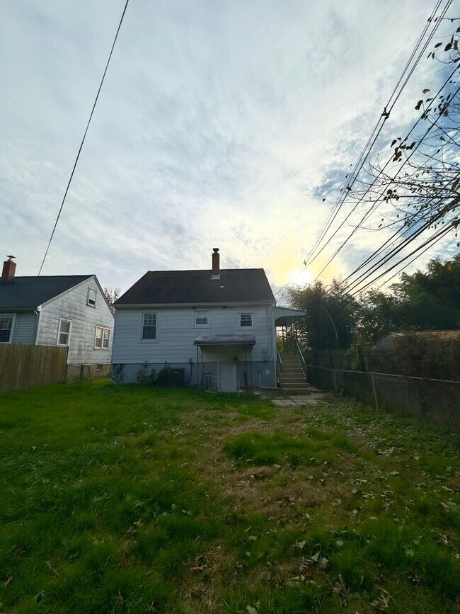 Building Photo - Charming 3Bed/1Bath in Parkville-$1950 wit...