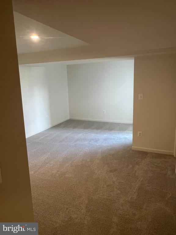 Foto del edificio - 167 Clifton Mnr