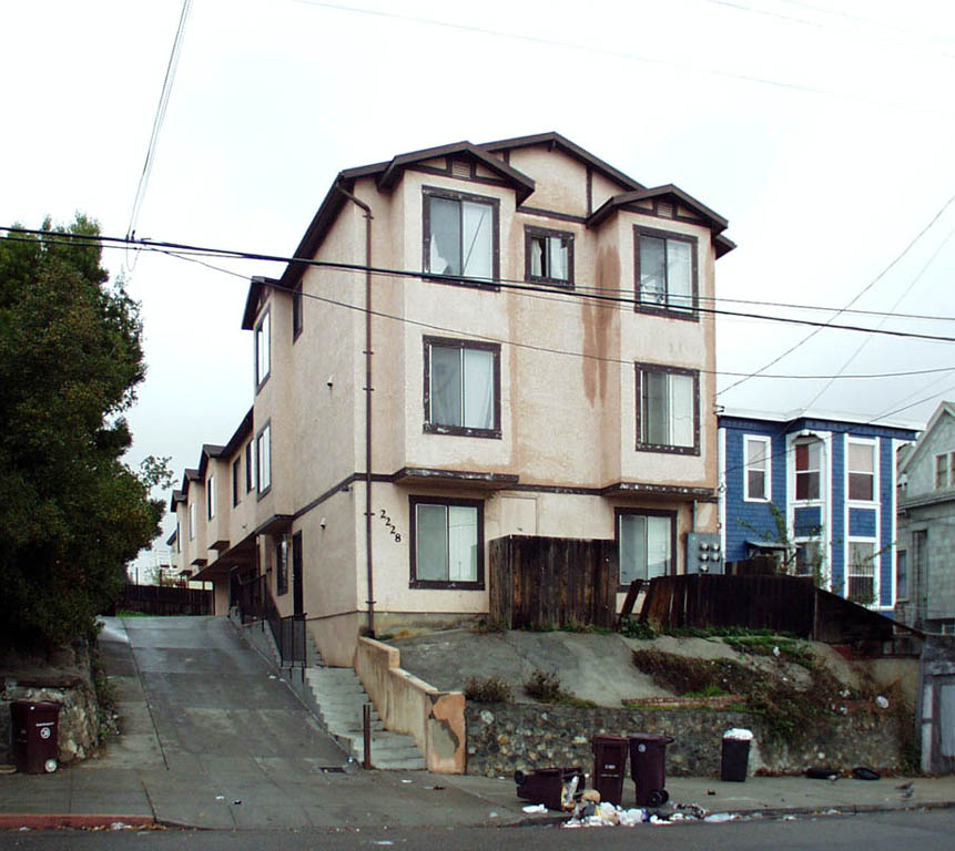 Building Photo - Multi-Family