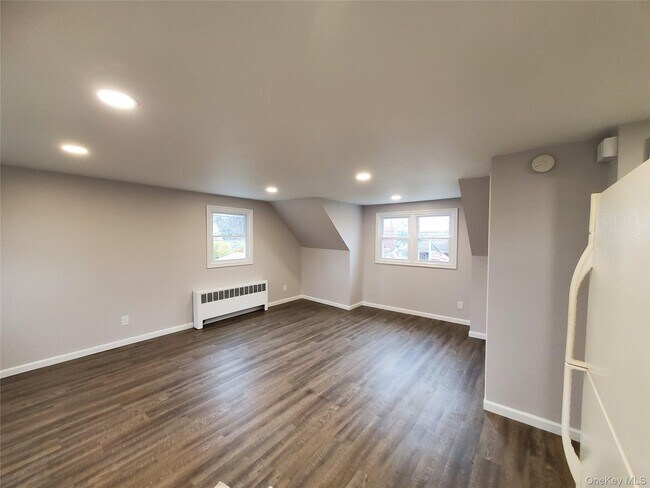 Foto del edificio - 273 S 16th St