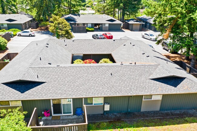 Building Photo - Edgewood Apartments