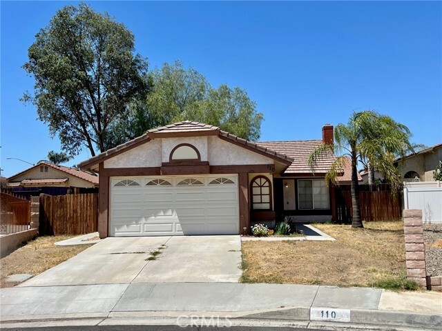 Foto principal - 110 Peppertree Dr
