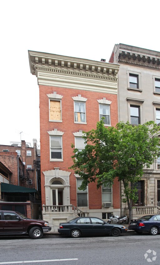 Foto del edificio - 4 E Eager St