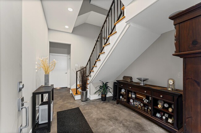Foto del edificio - 730 Ruthven St