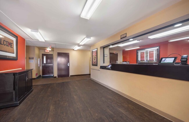 Building Photo - Furnished Studio-Oklahoma City - Airport