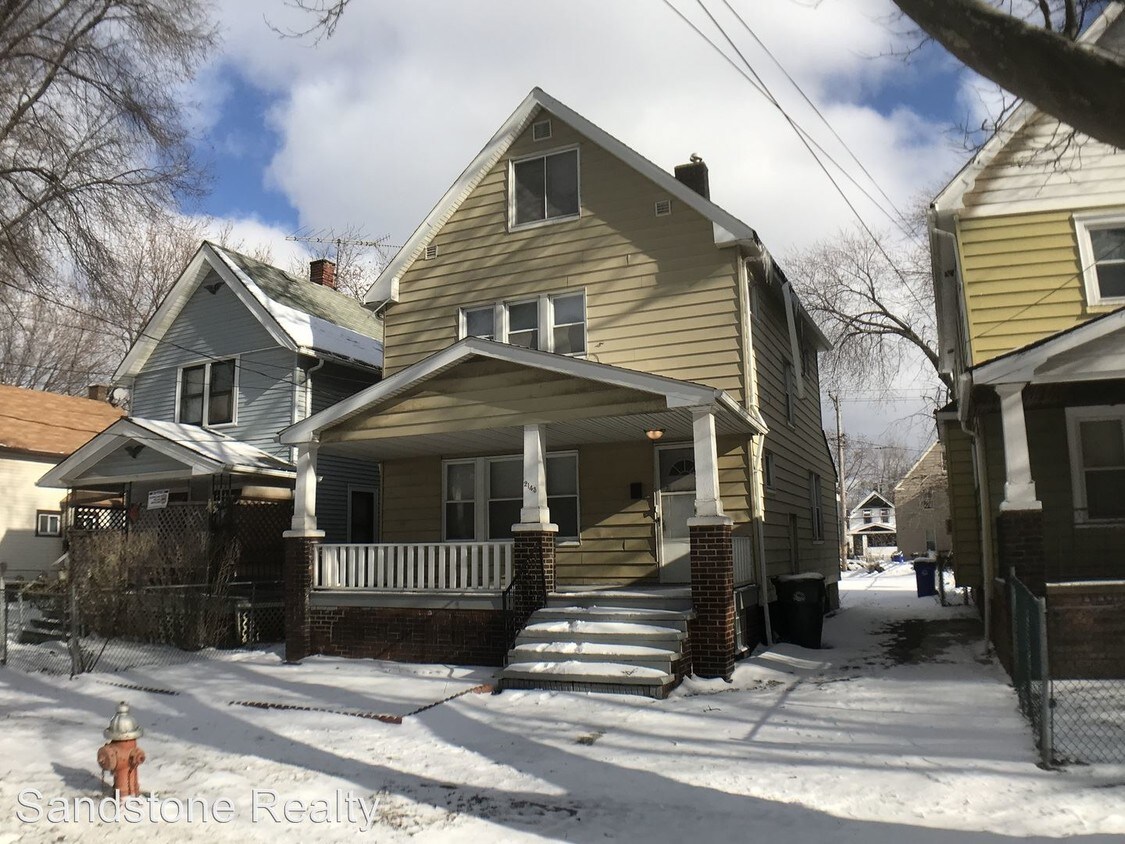 Primary Photo - 2143 W 106th St