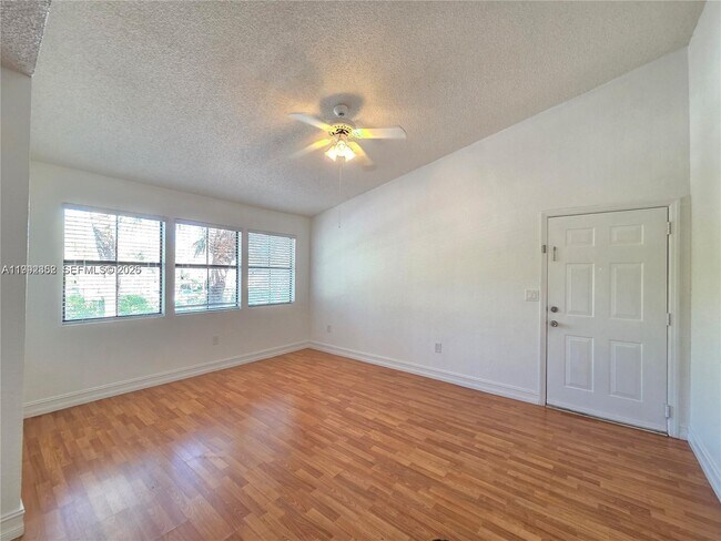 Foto del edificio - 15650 SW 105th Ln