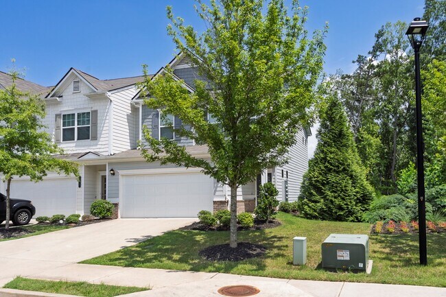 Building Photo - 235 Centennial Cir