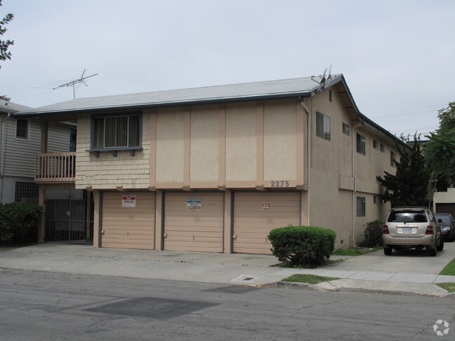 Building Photo - 2275 PINE AVE, LLC