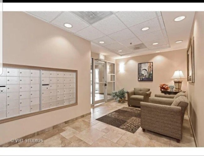 Foto del edificio - 5340 N Lowell Ave
