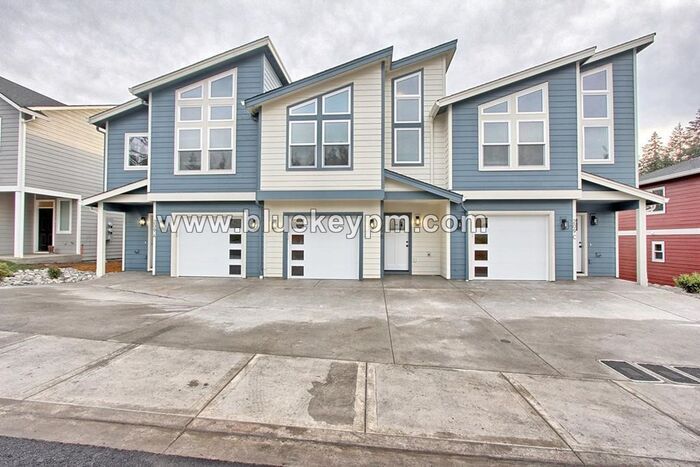 Primary Photo - BRAND NEW! Unit 209-B: 3 Bed, 2.5 Bath Tow...