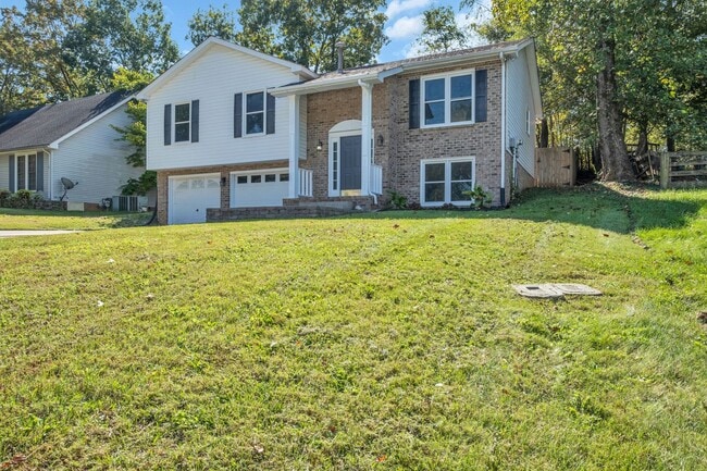 Building Photo - 2270 Ermine Dr