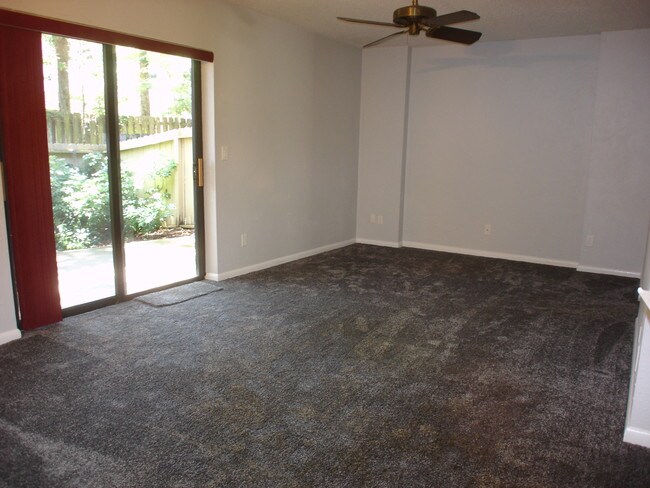 Sala de estar - 9 Glen Arbor Park