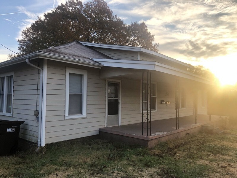 268A 8th Ave Unit B, Cramerton, NC 28032 Condo for Rent in Cramerton