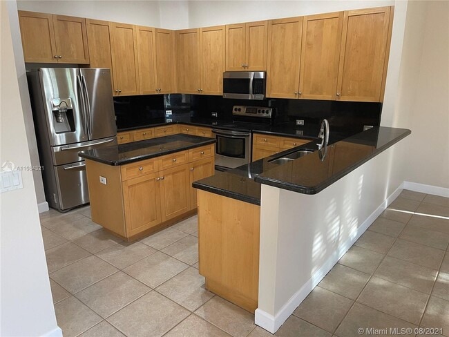 Building Photo - 4101 SW 145th Ave