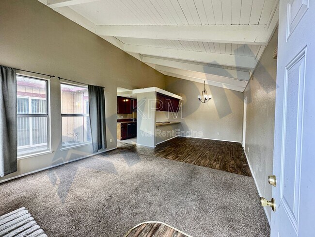 Foto del edificio - 7203 Kelley Dr