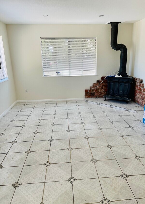 13243 Sayre St, Sylmar, CA 91342 House for Rent in Sylmar, CA