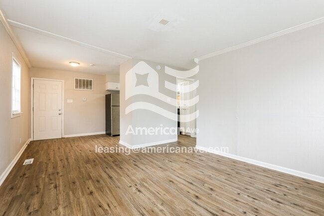 Building Photo - 7801 Bradley Dr
