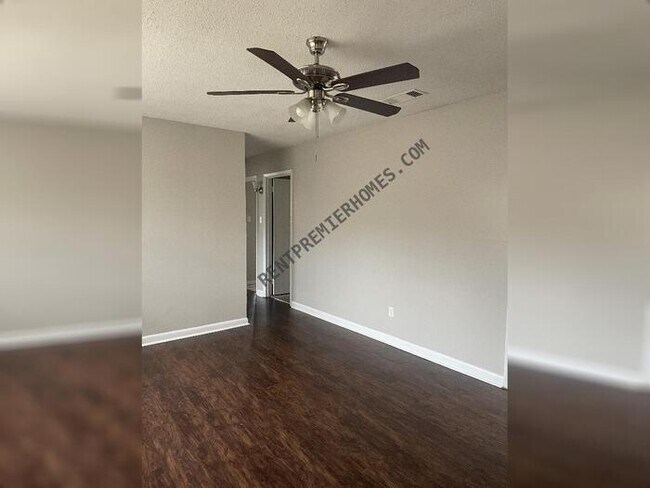 Foto del edificio - 5 Covina Ct