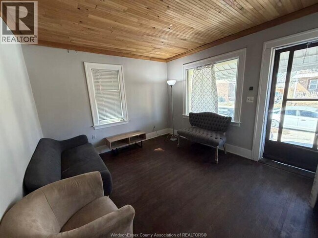 Photo du bâtiment - 1757 Rooney St