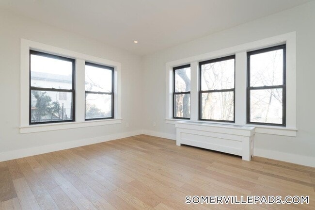 Building Photo - 123 Highland Ave