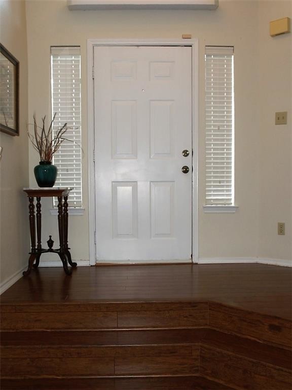 Building Photo - 6805 Driffield Cir W