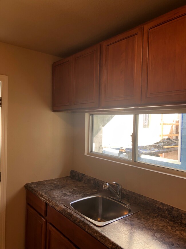 Building Photo - 347 San Carlos St