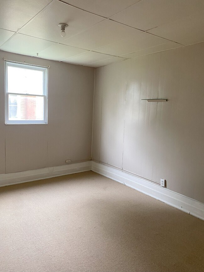 Dormitorio - 1114 Seymour Ave