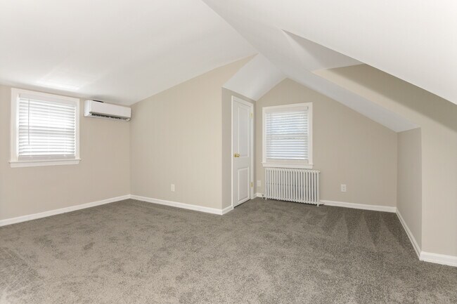 Foto del edificio - 233 Milltown Rd