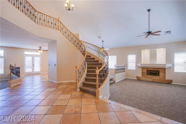 Building Photo - Must see! Beautiful and spacious 2 story, ...