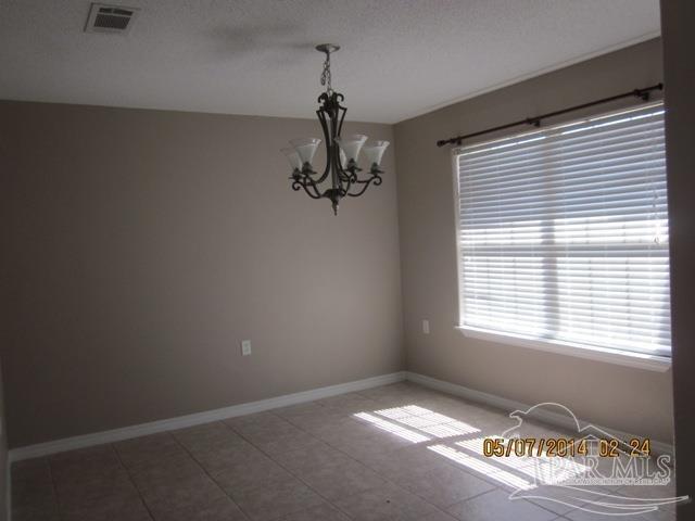 Building Photo - 2544 Gulf Breeze Ave