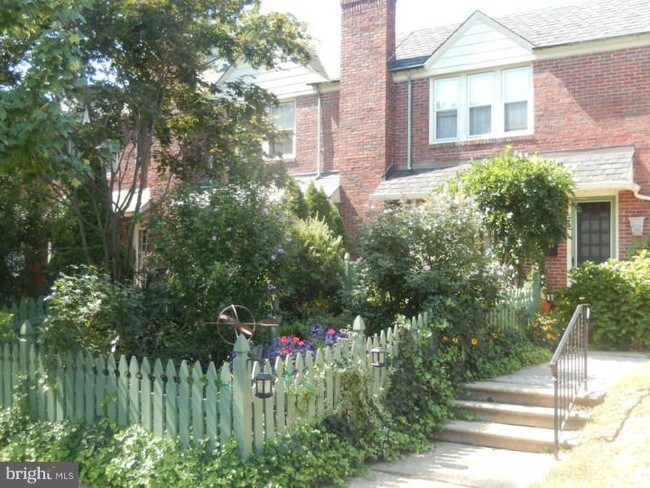 Building Photo - 107 Park Terrace